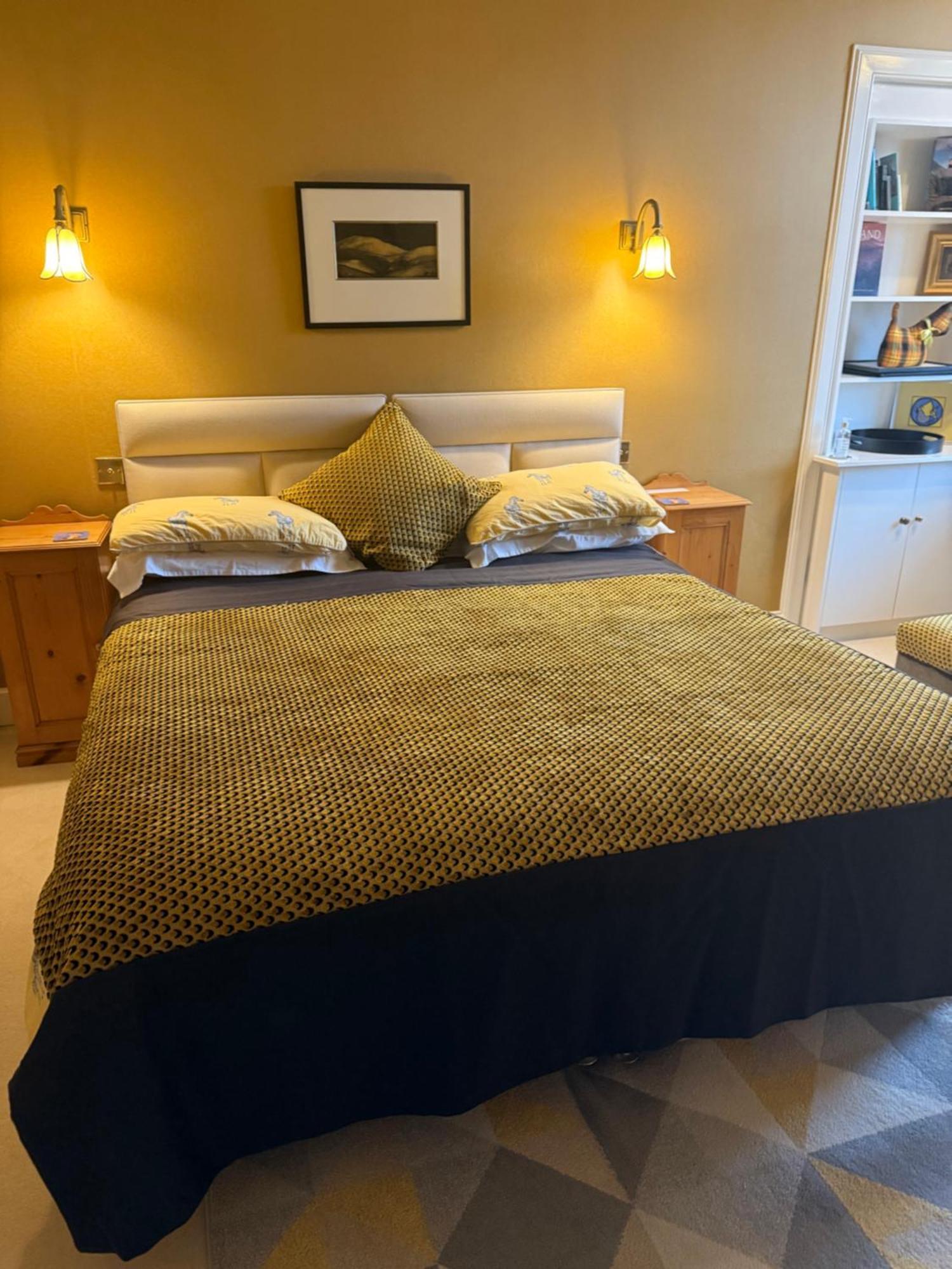 Moorlands Bed and Breakfast Helensburgh Buitenkant foto